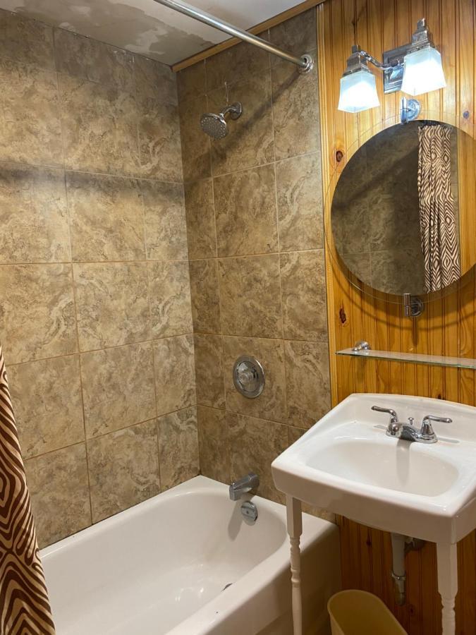 Hillcrest Motel Saint-Jean Extérieur photo